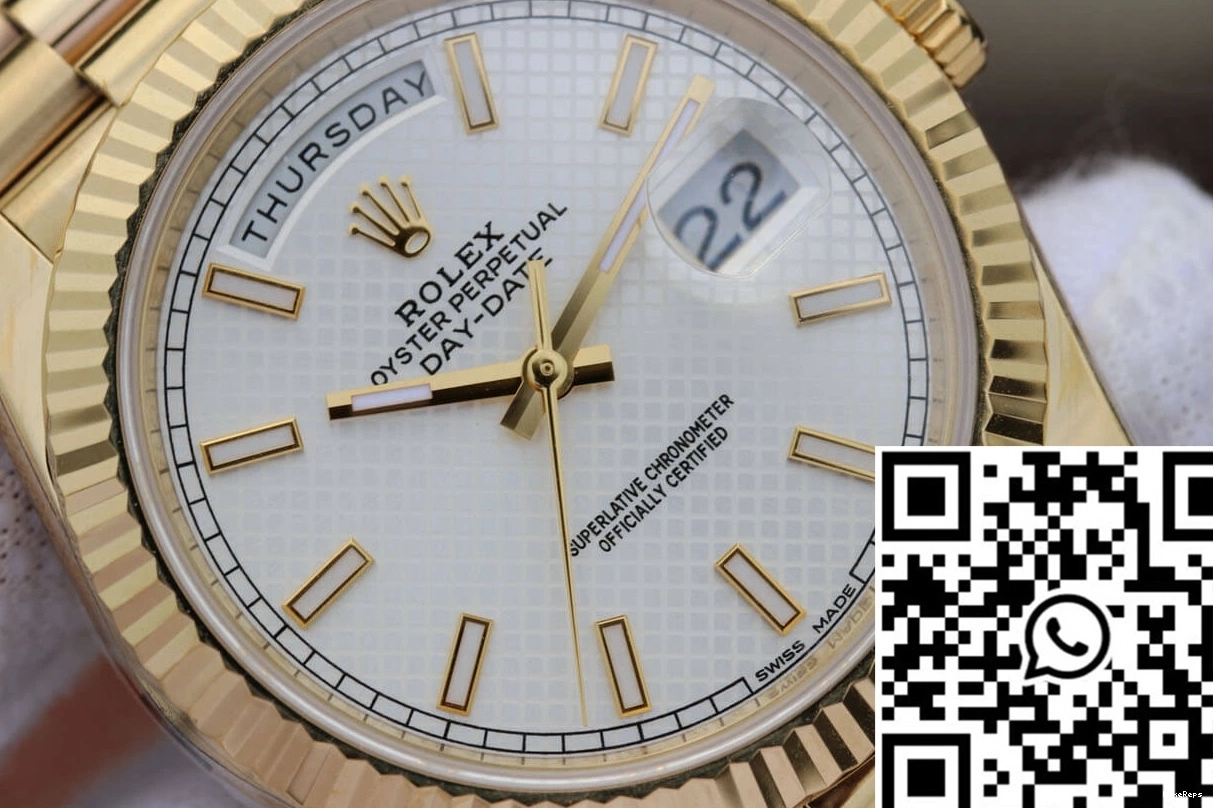 EW Dial Rolex M228238-0008 Factory Silver Day-Date 1006